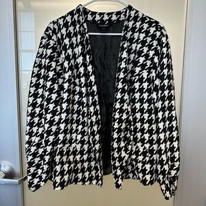 Ashley Stewart Women's Black and White Houndstooth Blazer Size 26 Made in USA
